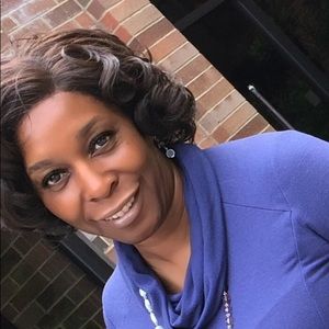 Meet your Posher, Vivian